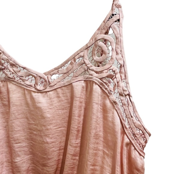 NEW FREE PEOPLE Blouson Brami Lace Crop Top Size XS - Picture 4 of 8